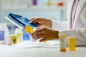pharmacisteee-300×200 Pushing alternatives, not opioids